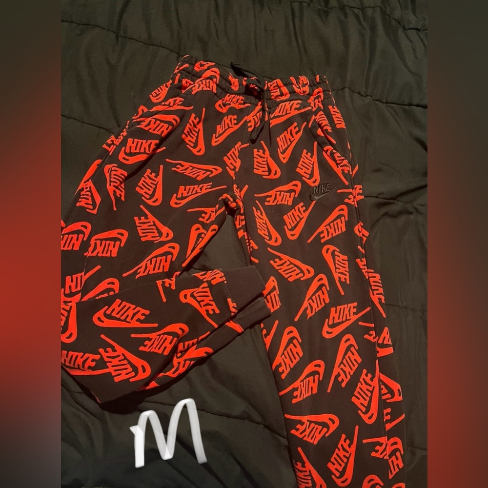Nike black with red boys medium joggers